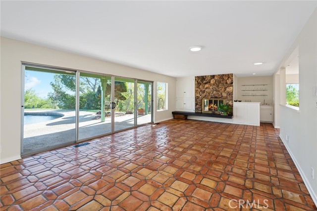 24971 KIT CARSON Road, Hidden Hills CA: https://media.crmls.org/medias/add9e02b-415a-4e41-83e2-2f1f0297bcf1.jpg