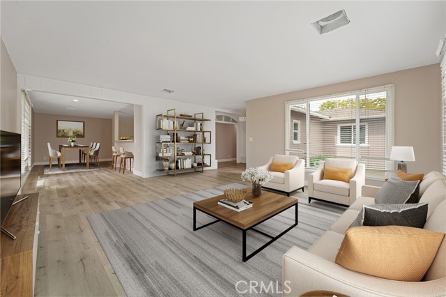 Detail Gallery Image 4 of 11 For 445 Fullerton Ave, Newport Beach,  CA 92663 - 3 Beds | 2 Baths
