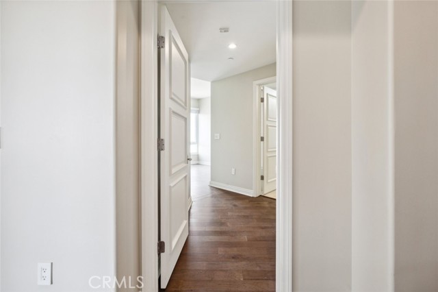 Detail Gallery Image 31 of 71 For 619 Caruso Ave, Glendale,  CA 91210 - 2 Beds | 3 Baths