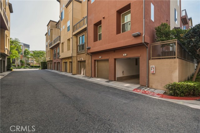 Detail Gallery Image 32 of 32 For 607 Rockefeller #72,  Irvine,  CA 92612 - 2 Beds | 2/1 Baths