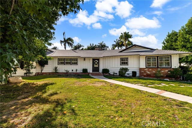 5371 Grandview Avenue, Yorba Linda CA: https://media.crmls.org/medias/addbe836-1ce7-4b79-a2ff-d7a0122eb6f2.jpg