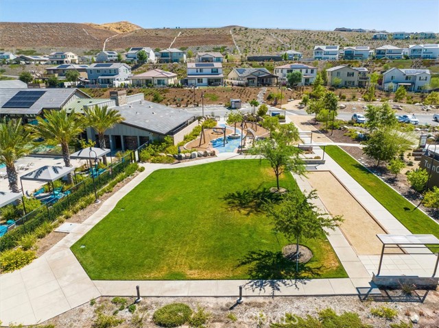 Detail Gallery Image 49 of 63 For 18262 Astro Ct, Saugus,  CA 91350 - 4 Beds | 3 Baths