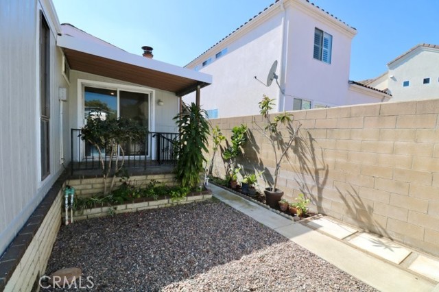 Detail Gallery Image 14 of 58 For 1381 Harbor Lake Ave #32,  Brea,  CA 92821 - 2 Beds | 2 Baths