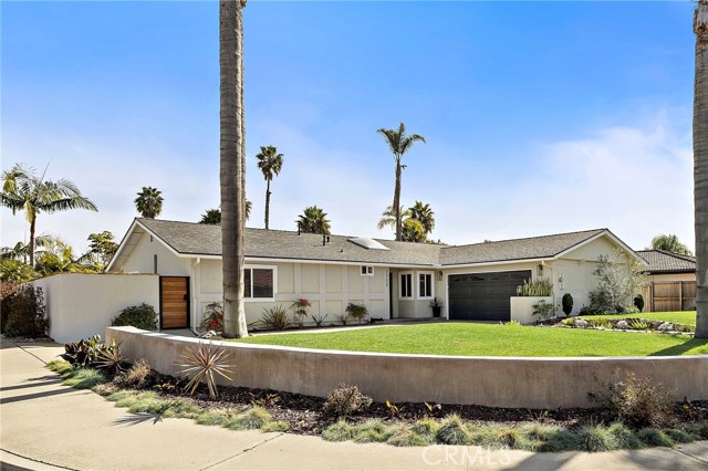 Detail Gallery Image 3 of 42 For 7722 Anillo Way, Carlsbad,  CA 92009 - 4 Beds | 2 Baths