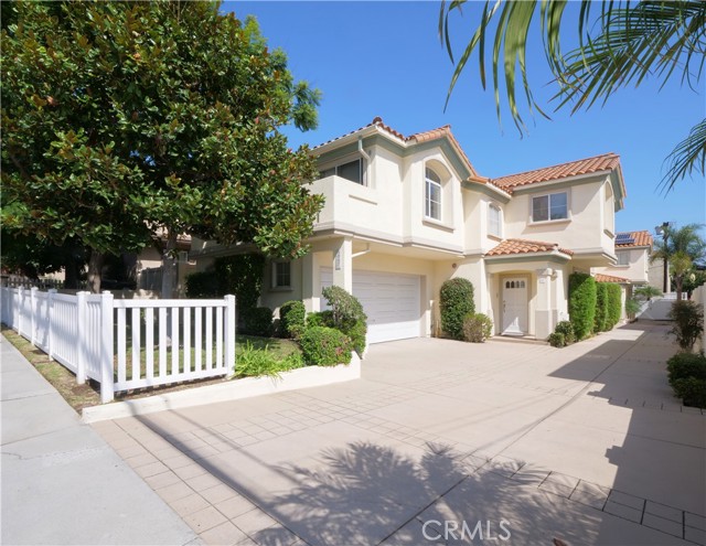 1907 Dufour Avenue, Redondo Beach, California 90278, 4 Bedrooms Bedrooms, ,2 BathroomsBathrooms,Residential,Sold,Dufour Avenue,SB22182771