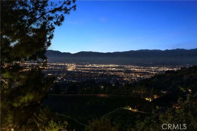 Detail Gallery Image 68 of 74 For 8615 Skyline Dr, Los Angeles,  CA 90046 - 3 Beds | 3 Baths