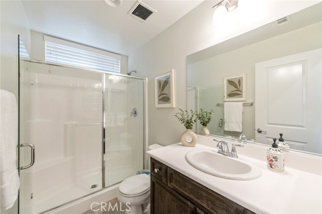 Detail Gallery Image 6 of 47 For 7114 Beckett Field, Corona,  CA 92880 - 3 Beds | 3 Baths