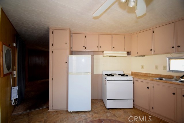 Detail Gallery Image 11 of 16 For 56254 29 Palms Hwy #29,  Yucca Valley,  CA 92284 - 1 Beds | 1 Baths