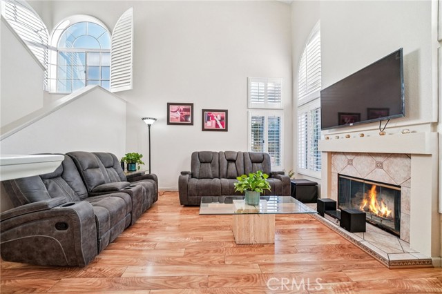 Detail Gallery Image 4 of 24 For 1130 Portofino Ct #103,  Corona,  CA 92881 - 3 Beds | 2/1 Baths