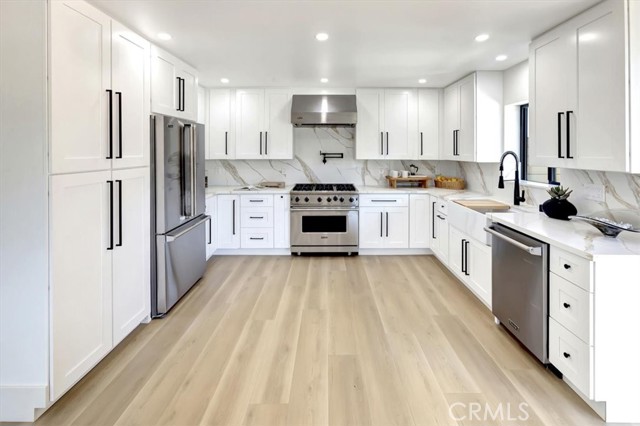 26622 Stetson Place, Laguna Hills CA: https://media.crmls.org/medias/ade00331-3bb5-4e5a-9cdd-b08b0b5778e4.jpg