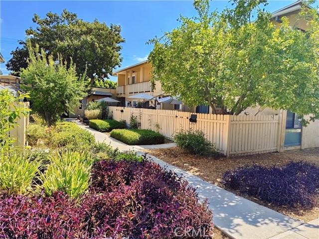 8060 Canby AVE Unit: 2