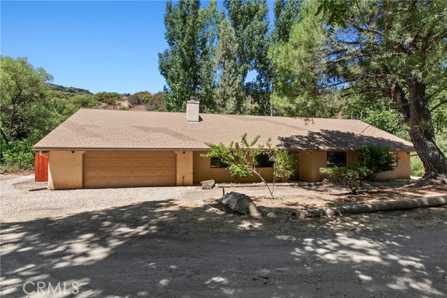 9031 Tassajara Creek Road, Santa Margarita CA: https://media.crmls.org/medias/ade26373-e9b8-4e9c-aa8a-bbfe089325e2.jpg