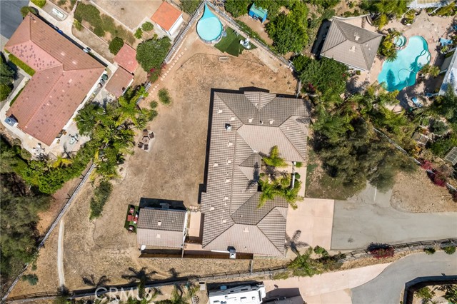 731 Oak Glade Drive, Fallbrook CA: https://media.crmls.org/medias/ade28470-651c-449b-8630-42145e95f492.jpg