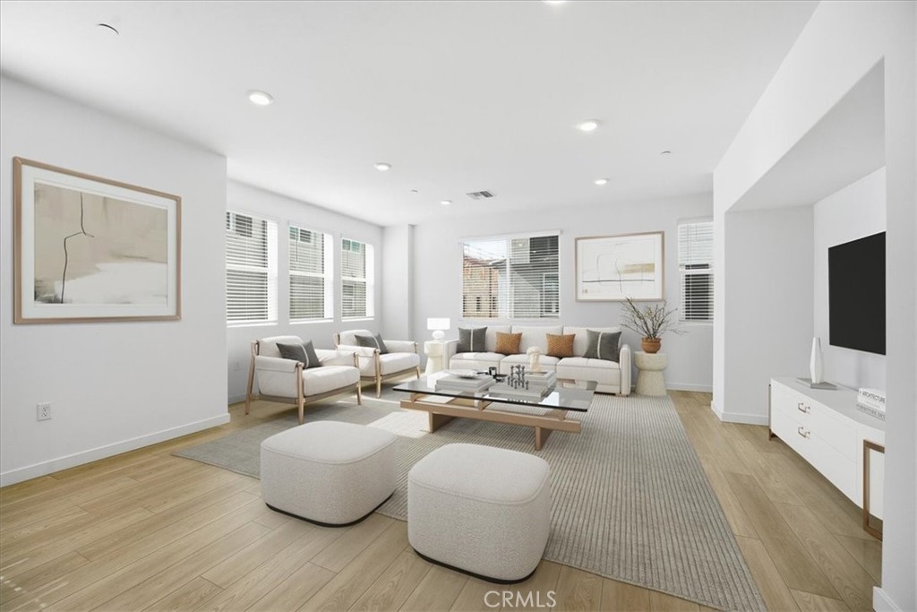 MLS #IV25250152 image #8