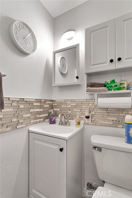 Detail Gallery Image 24 of 59 For 14442 Woodland Dr, Victorville,  CA 92395 - 2 Beds | 1 Baths