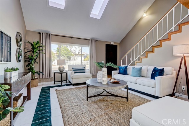 2700 Graham Avenue, Redondo Beach, California 90278, 3 Bedrooms Bedrooms, ,1 BathroomBathrooms,Residential,Sold,Graham Avenue,SB22001373