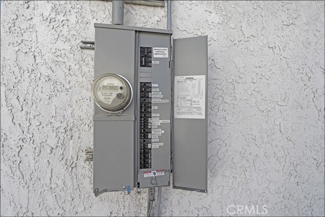 Detail Gallery Image 39 of 41 For 2153 W 111th, Los Angeles,  CA 90047 - 4 Beds | 2 Baths