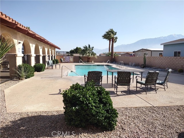 64550 Pierson Boulevard, Desert Hot Springs CA: https://media.crmls.org/medias/ade842cc-ff05-4e3c-b416-870add713380.jpg