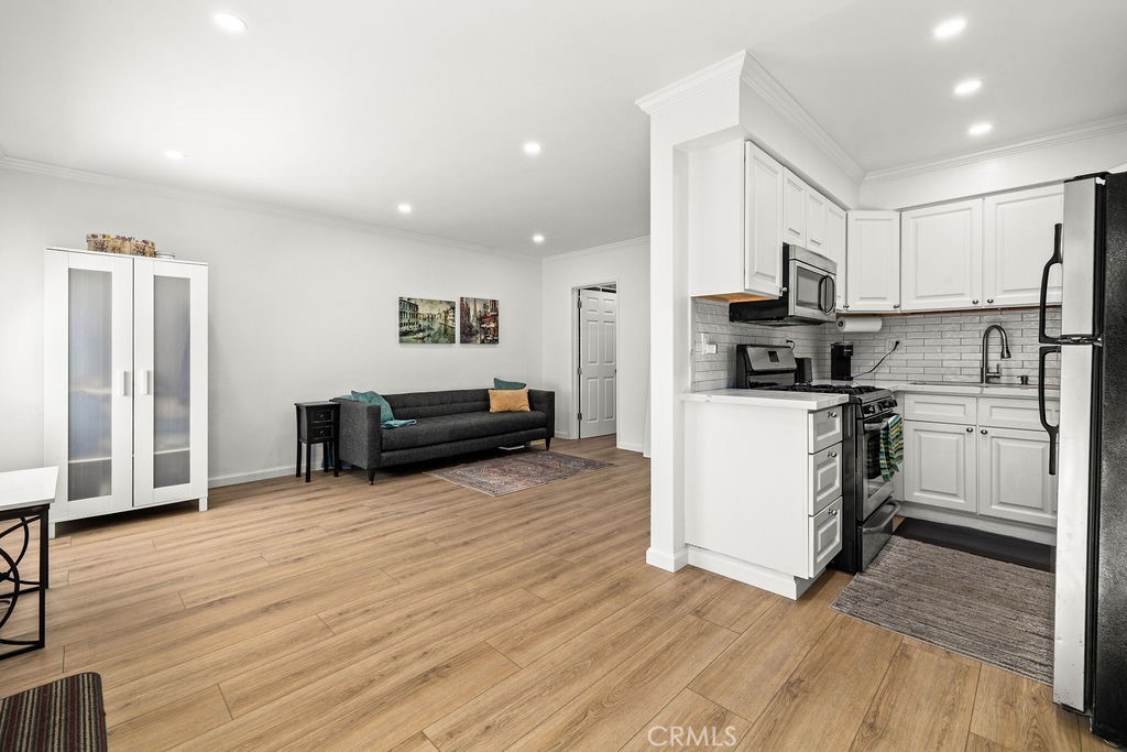 5050 Linden Ave. #62