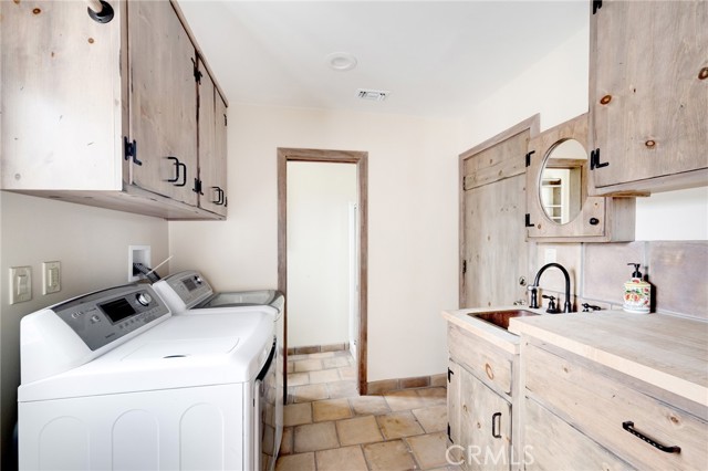 Detail Gallery Image 36 of 46 For 222 W Kenneth, Glendale,  CA 91202 - 4 Beds | 4 Baths