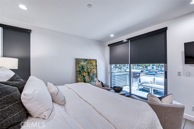Detail Gallery Image 21 of 35 For 409 29th Street, Newport Beach,  CA 92663 - 3 Beds | 3/2 Baths