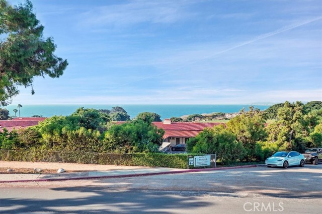 360 Via Almar, Palos Verdes Estates, California 90274, 3 Bedrooms Bedrooms, ,2 BathroomsBathrooms,Residential,For Sale,Via Almar,PV24255017