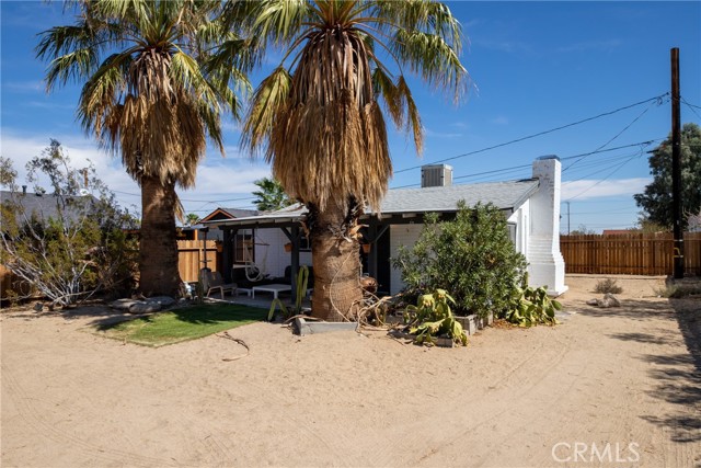 Detail Gallery Image 5 of 28 For 6443 Valley View St, Joshua Tree,  CA 92252 - 1 Beds | 1 Baths