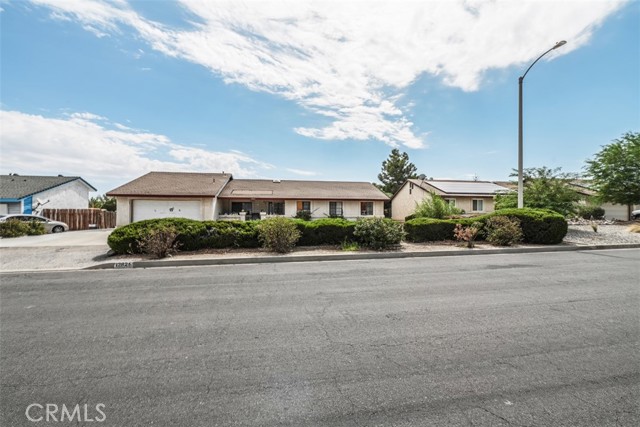 Detail Gallery Image 1 of 1 For 12821 Triple Tree, Victorville,  CA 92392 - 4 Beds | 2 Baths