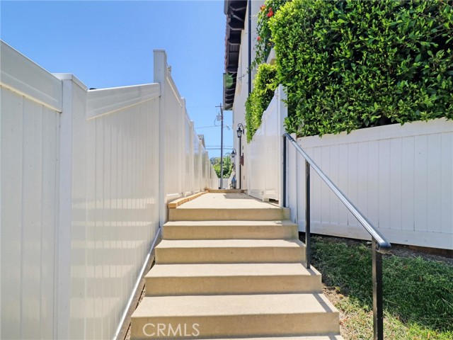 3918 W 242nd Street, Torrance CA: https://media.crmls.org/medias/adec5fc3-47ce-4fc5-96d7-9acefb85eb8c.jpg