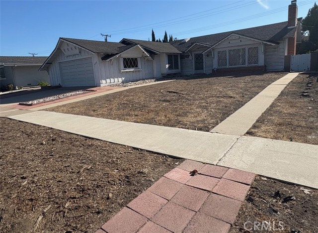 12725 Martha Ann Drive, Los Alamitos CA: https://media.crmls.org/medias/aded3a4b-05cd-4bce-b398-a90192f0cb52.jpg