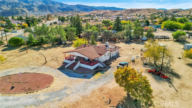 Detail Gallery Image 38 of 41 For 6022 Arrowhead Lake Rd, Hesperia,  CA 92345 - 4 Beds | 3 Baths