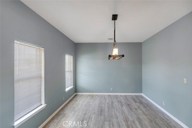 Detail Gallery Image 12 of 60 For 40028 25th, Palmdale,  CA 93551 - 4 Beds | 3 Baths