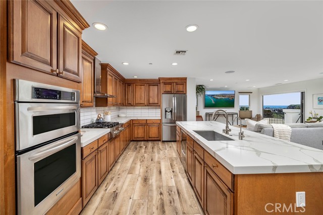 Detail Gallery Image 6 of 36 For 26361 via California, Dana Point,  CA 92624 - 4 Beds | 3/1 Baths
