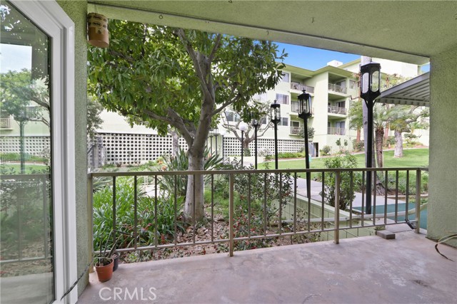 Detail Gallery Image 10 of 20 For 1301 S Atlantic #101,  Monterey Park,  CA 91754 - 2 Beds | 2 Baths
