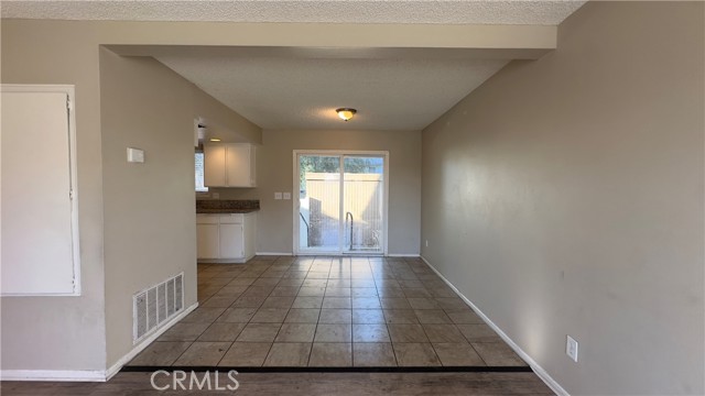 Detail Gallery Image 3 of 27 For 3469 Columbia, Riverside,  CA 92501 - 3 Beds | 1/1 Baths