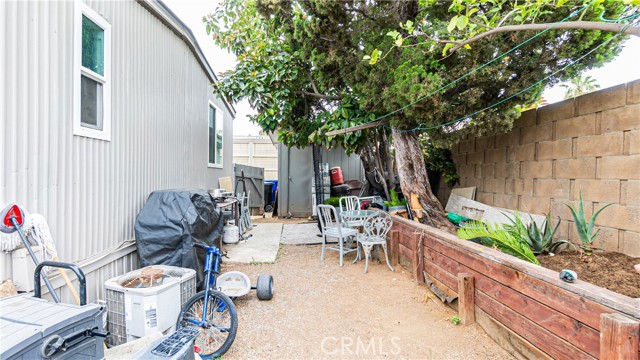 4041 Pedley Road, Jurupa Valley CA: https://media.crmls.org/medias/adf0766f-9a45-480c-8bd4-a0e346162050.jpg