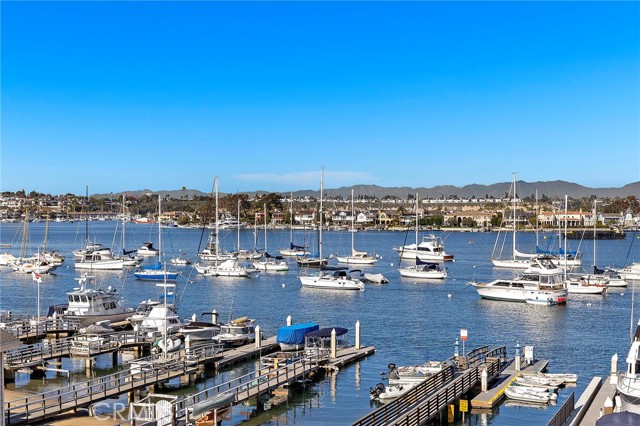 Detail Gallery Image 18 of 26 For 310 Fernando St #307,  Newport Beach,  CA 92661 - 2 Beds | 2 Baths