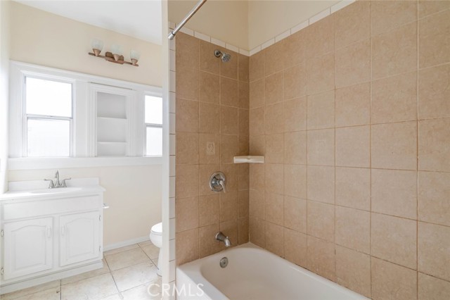 Detail Gallery Image 35 of 41 For 2446 Cincinnati St, Los Angeles,  CA 90033 - 6 Beds | 2 Baths