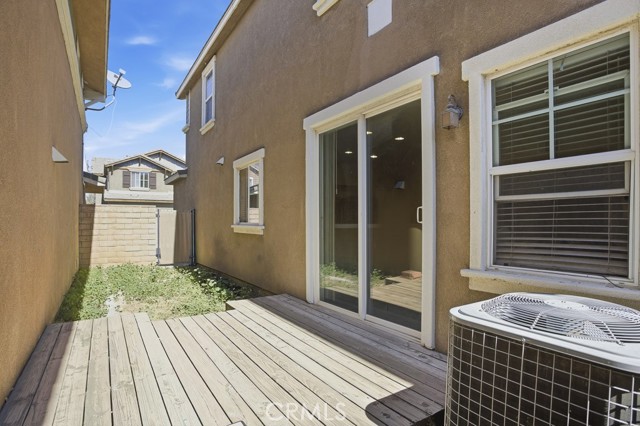 Detail Gallery Image 20 of 24 For 2676 Greenwood Ct, Palmdale,  CA 93550 - 3 Beds | 2/1 Baths