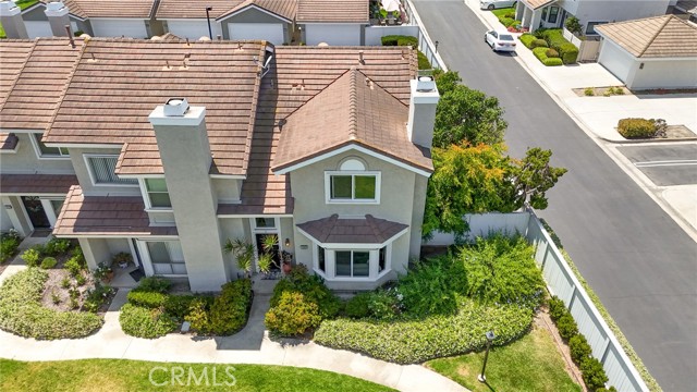 226 Greenmoor, Irvine CA: https://media.crmls.org/medias/adf2d819-0572-44a2-834d-008b9704a5a5.jpg