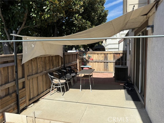 Detail Gallery Image 9 of 13 For 2237 S Greenwood Pl a,  Ontario,  CA 91761 - 2 Beds | 2/1 Baths