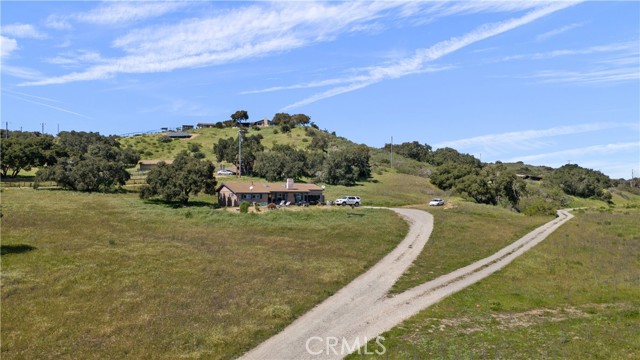 Detail Gallery Image 5 of 55 For 971 Canyon Ridge Rd, Solvang,  CA 93463 - 4 Beds | 2/1 Baths