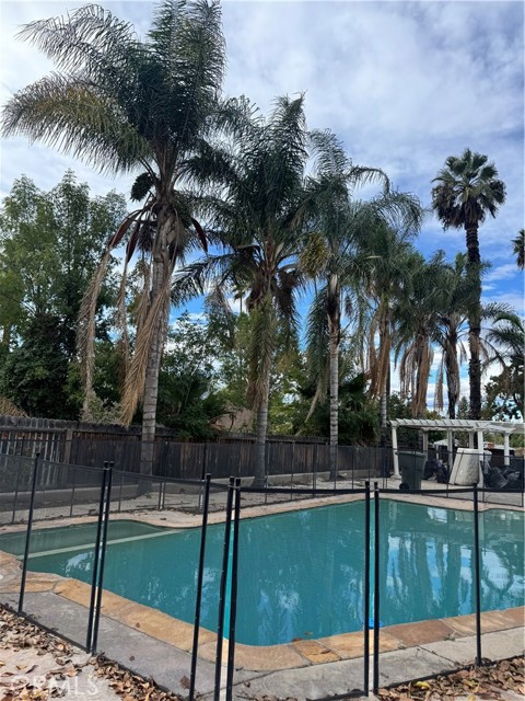 Detail Gallery Image 13 of 17 For 2866 Anna, Riverside,  CA 92506 - 3 Beds | 2 Baths