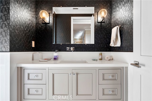 Detail Gallery Image 22 of 45 For 4151 Greenbush Ave, Sherman Oaks,  CA 91423 - 5 Beds | 6 Baths