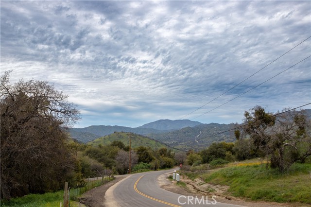 Detail Gallery Image 3 of 38 For 39313 Squaw Valley, Squaw Valley,  CA 93675 - 3 Beds | 2 Baths