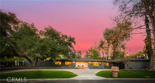 Detail Gallery Image 27 of 28 For 4830 Hasekian Dr, Tarzana,  CA 91356 - 4 Beds | 4/1 Baths