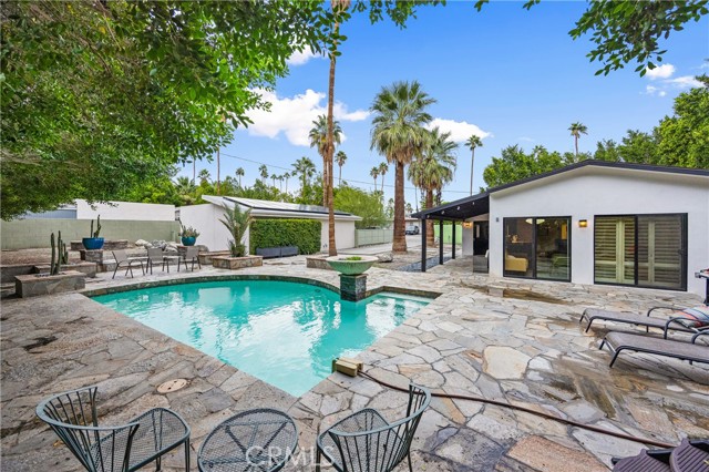 435 E Chuckwalla, Palm Springs CA: https://media.crmls.org/medias/adf5f2e1-8340-4701-9285-b69a831c93f6.jpg