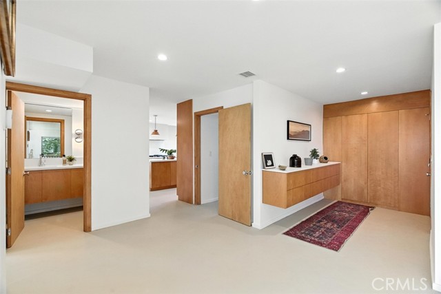Image 14 of 75 For 854 Avenue 37