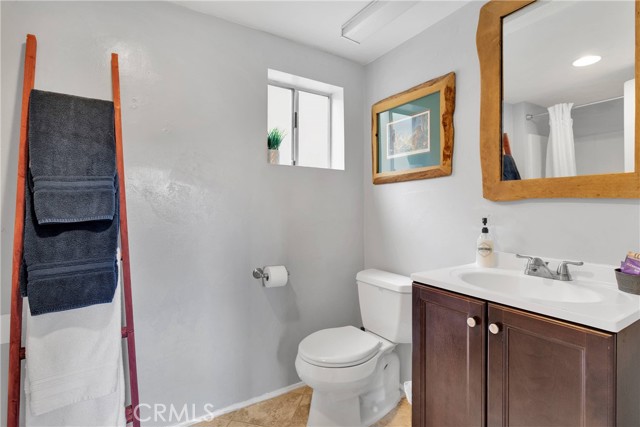 825 Grass Valley Road, Lake Arrowhead CA: https://media.crmls.org/medias/adf7d169-99c8-49d3-980d-cdbf7cdf3422.jpg