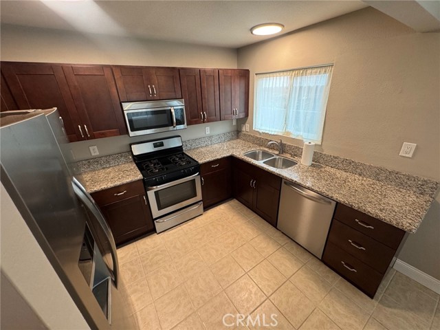 Detail Gallery Image 7 of 31 For 10315 Gienke Ln, Santee,  CA 92071 - 3 Beds | 2 Baths